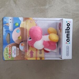Pink yarn Yoshi amiibo